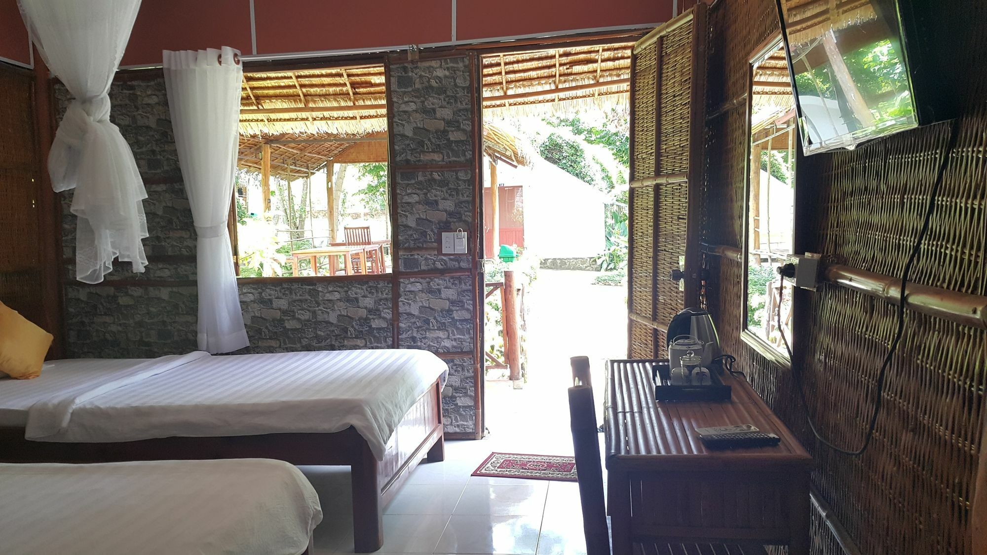 דואונג דונג Minh Vuong Village Resort & Restaurant מראה חיצוני תמונה